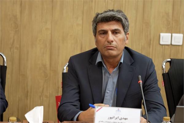 نشست صمیمی رئیس روابط عمومی شرکت ملی نفت ایران با کارکنان روابط عمومی نفت مناطق مرکزی 9