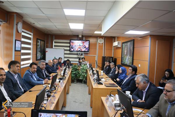 برگزاری مراسم تکریم و معارفه سرپرست مدیریت امور مالی نفت و گاز زاگرس جنوبی 44