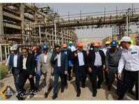 بازدید مدیرعامل شرکت نفت مناطق مرکزی ایران و هیات همراه از میدان نفتی خشت 37