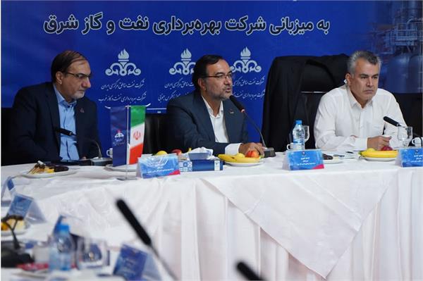 جلسه پیش بینی بهره دهی چاه های شرکت نفت مناطق مرکزی ایران / شرق 4