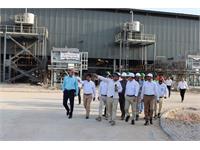 بازدید مدیر عامل شرکت نفت مناطق مرکزی ایران از ایستگاه تقویت فشار وراوی 8