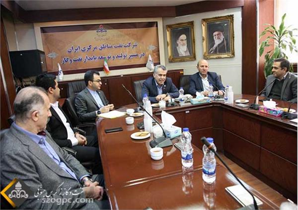 مراسم گرامیداشت روزمهندس با حضور مدیر عامل شرکت نفت مناطق مرکزی ایران 16