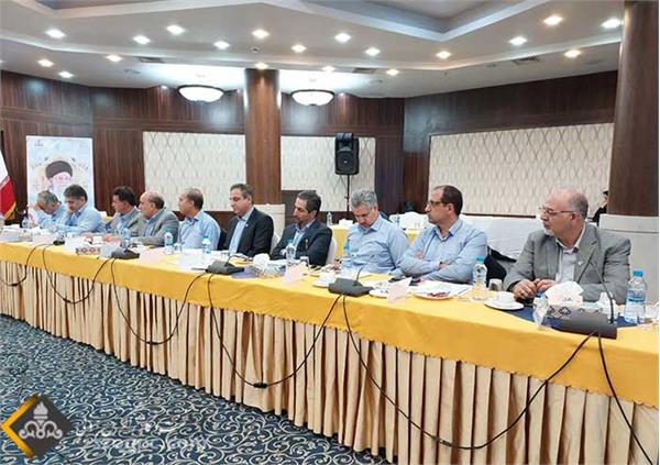 نشست مدیرعامل شرکت نفت مناطق مرکزی ایران با شرکت بهره برداری نفت و گاز غرب 8