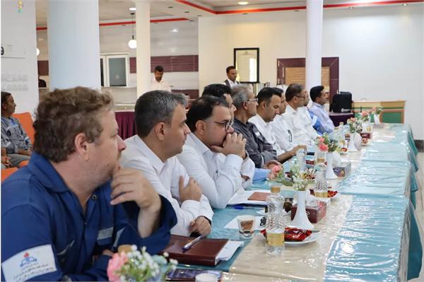 بازدید مدیر عامل، اعضاء هیأت مدیره و جمعی از روسای ستادی از منطقه عملیاتی پارسیان 6