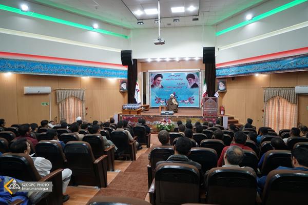 برگزاری دومین مراسم تجلیل از فرزندان شاهد شرکت بهره برداری نفت و گاز زاگرس جنوبی 12