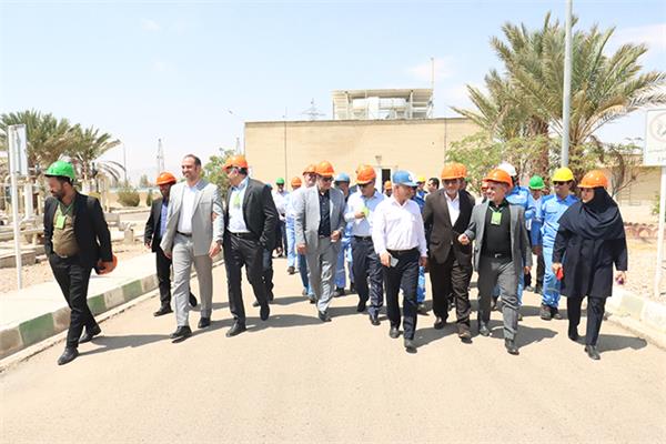 بازدید مدیر عامل شرکت نفت مناطق مرکزی ایران از منطقه عملیاتی سروستان و سعادت آباد 5