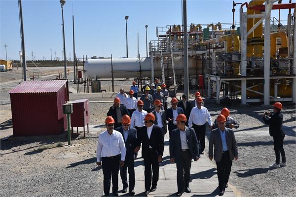 بازدید محسن خجسته‌مهر، مدیرعامل شرکت ملی نفت ایران از تاسیسات منطقه عملیاتی خانگیران 9