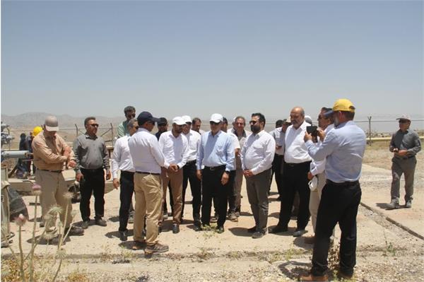 بازدید مدیرعامل نفت‌ مناطق مرکزی ایران از میدان‌های گازی باباقیر و بانکول 7
