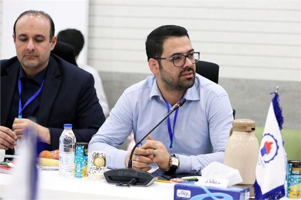 نشست خبری مدیرعامل شرکت نفت مناطق مرکزی 12