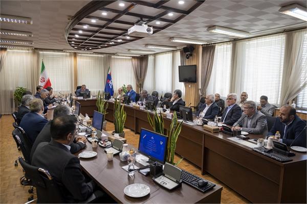 نشست تکریم و معارفه مدیرعامل شرکت نفت مناطق مرکزی ایران 10