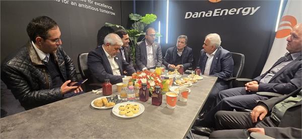 بازدید مدیرعامل شرکت نفت مناطق مرکزی ایران از نمایشگاه نفت خوزستان 1