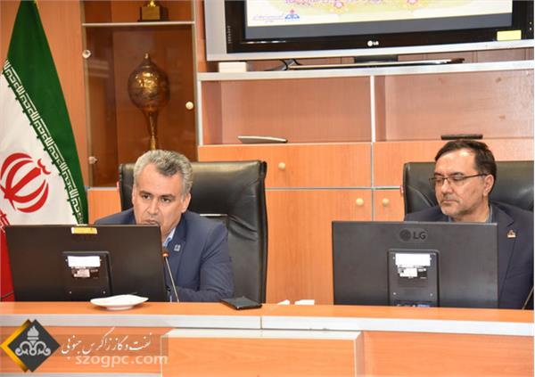 بازدید مدیرعامل شرکت نفت مناطق مرکزی ایران از میدان گازی توس+تصویر 9