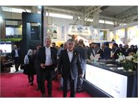 بازدید مدیر عامل شرکت نفت مناطق مرکزی ایران از بیست و هشتمین نمایشگاه بین المللی نفت ، گاز ، پالایش و پتروشیمی تهران 11