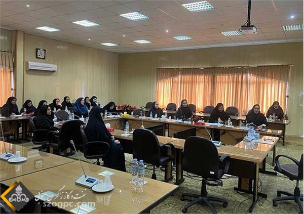 دوره آموزشی فشرده ویژه بانوان شاغل در شرکت نفت مناطق مرکزی ایران 7