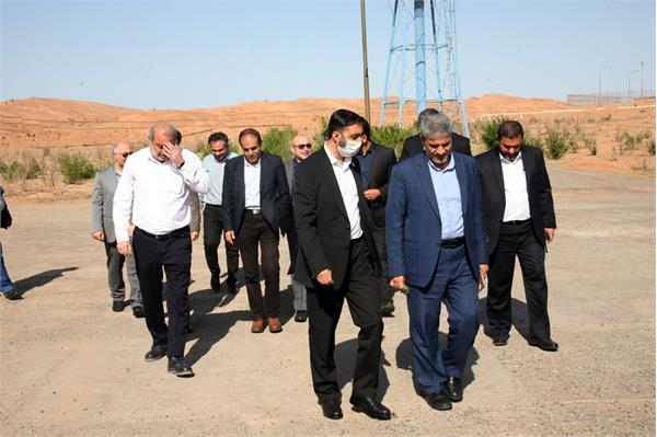 بازدید مسئولان سازمان پدافند غیرعامل کشور از منطقه بهره برداری نفت و گاز سراجه قم 12