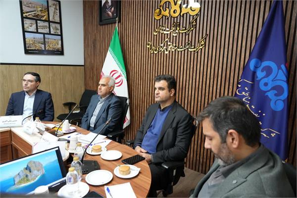 آیین معارفه و تکریم روسای جدید و سابق حراست نفت مناطق مرکزی ایران 23
