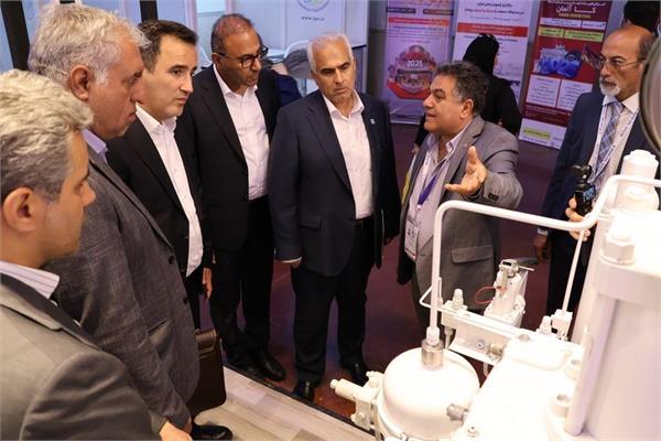 سومین روز بازدید مدیر عامل از بیست و نهمین نمایشگاه صنعت نفت 1