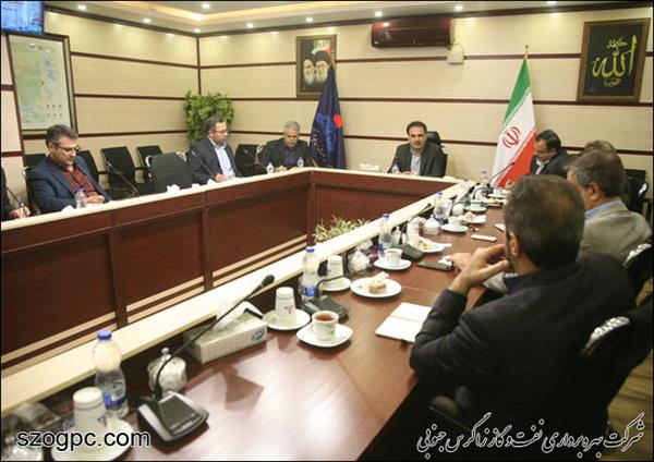نشست صمیمی مدیرعامل شرکت نفت مناطق مرکزی ایران با رئیس روابط عمومی شرکت ملی نفت ایران
