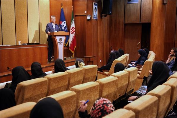 هفتمین نشست تخصصی شبکه راهبردی زنان متخصص صنعت نفت 6