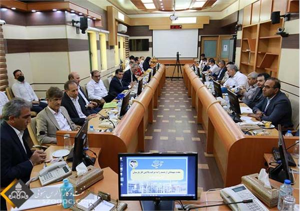 بازدید مدیر عامل نفت مناطق مرکزی ایران از منطقه عملیاتی پارسیان 18