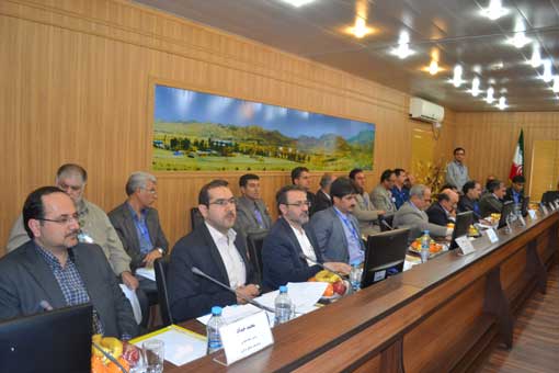 بازدید معاون وزیر و مدیر عامل شرکت ملی نفت ایران و مدیر عامل نفت مناطق مرکزی ایران 2