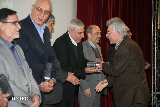 کارمند نمونه 9