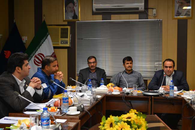 جلسه مدیر عامل شرکت بهره برداری نفت و گاز زاگرس جنوبی  با کارکنان منطقه عملیاتی سرخون و گشوی جنوبی 5