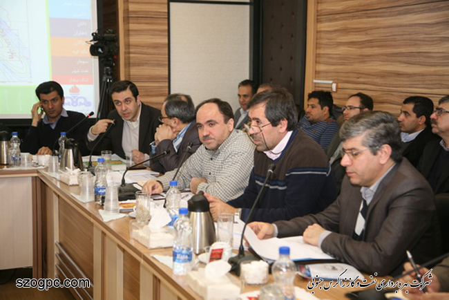 برگزاری جلسه پیش بینی بهره دهی چاههای شرکت بهره برداری نفت و گاز شرق و غرب 4