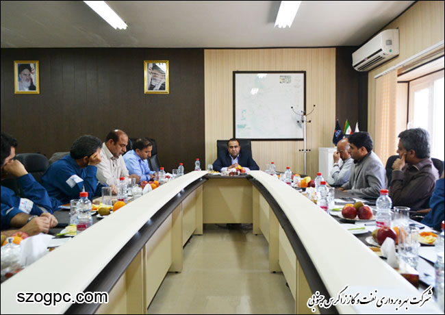بازدید مدیر عامل شرکت از منطقه عملیاتی سرخون و گشوی جنوبی 4